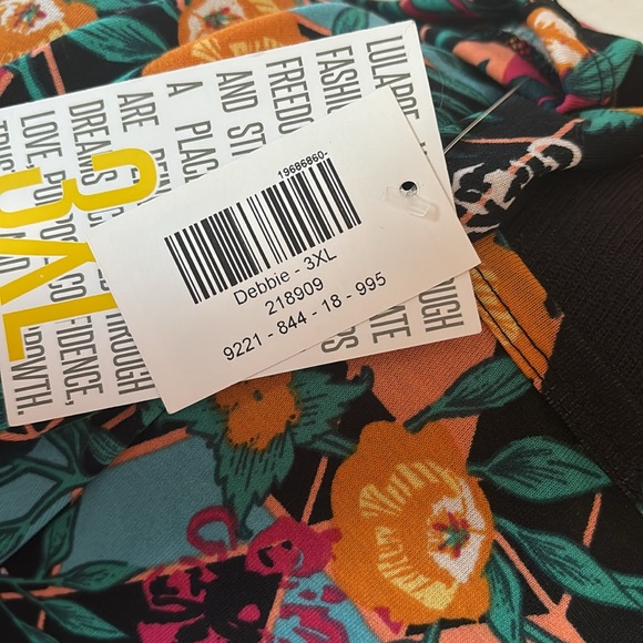 LulaRoe Debbie Floral Print Dress size 3X NWT - Picture 7 of 9